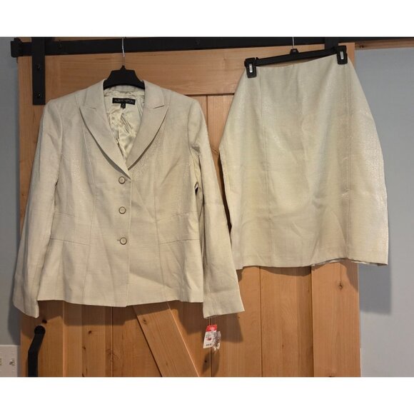 Albert Nipon Dresses & Skirts - New! Albert Nipon Two Piece Light Green Skirt Set Suit Size 18W Sparkle 3 Button